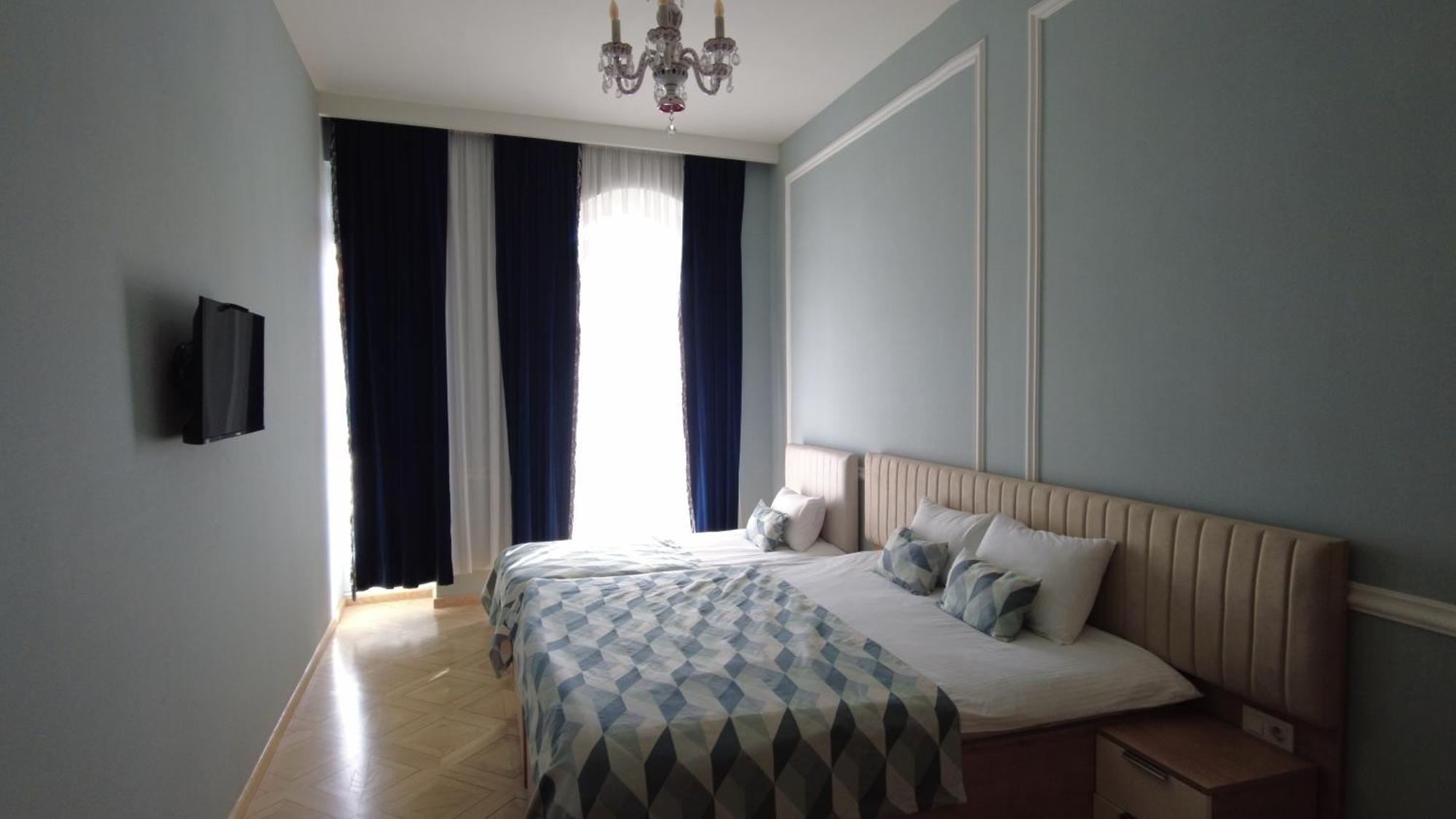 Hotel Solo Tbilisi Eksteriør bilde